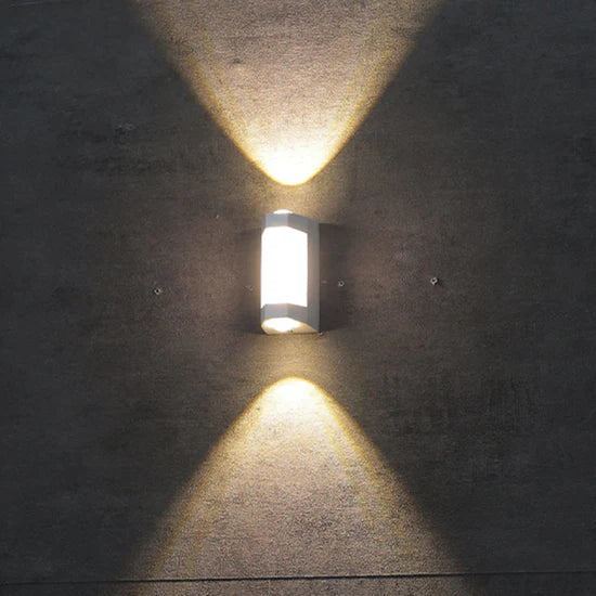 Renara Modern Outdoor Wall Lamp