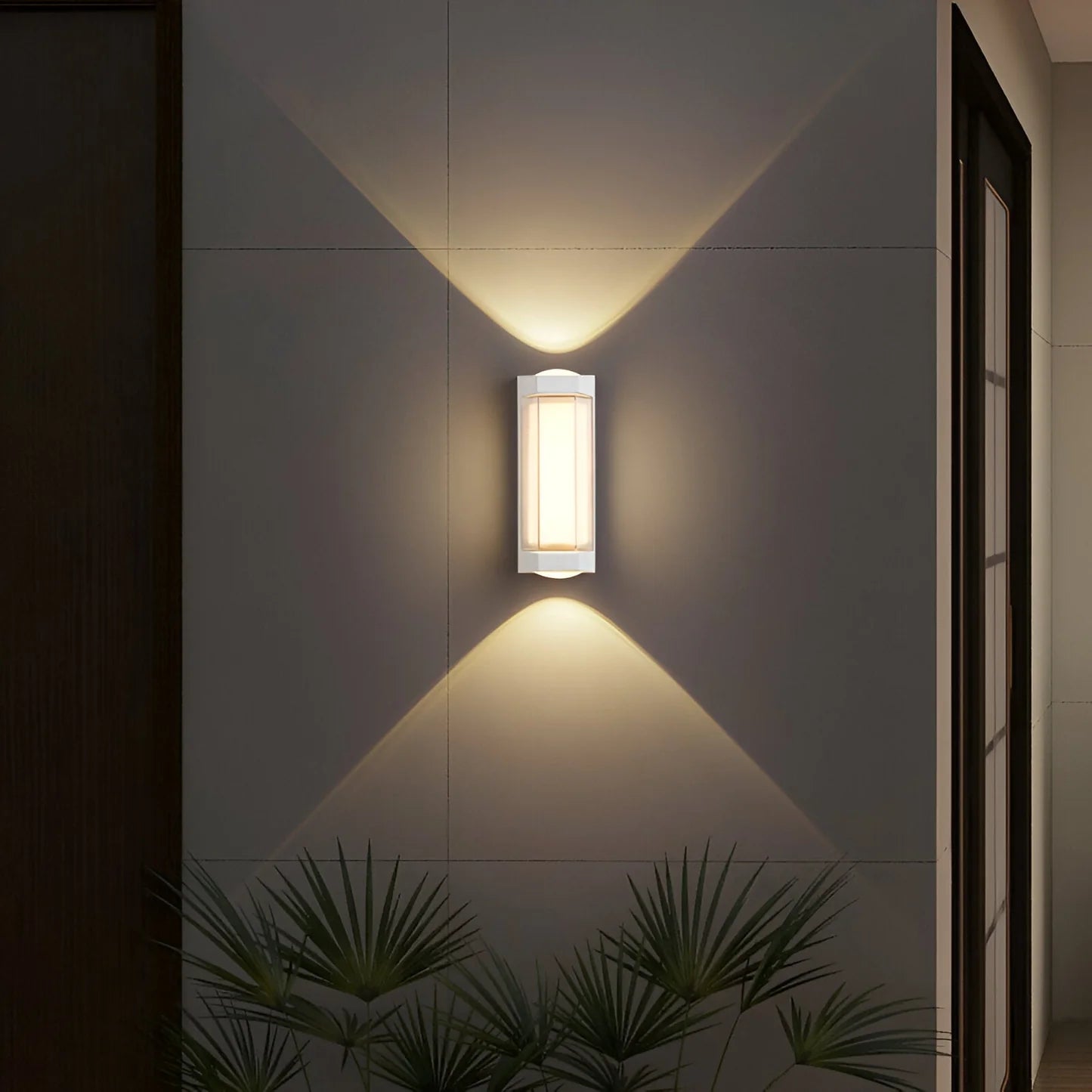 Renara Modern Outdoor Wall Lamp