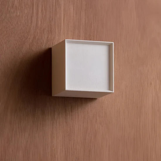 Nyxen Minimalist Indoor Wall Lamp
