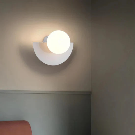 Lyca Stylish Indoor Wall Lamp