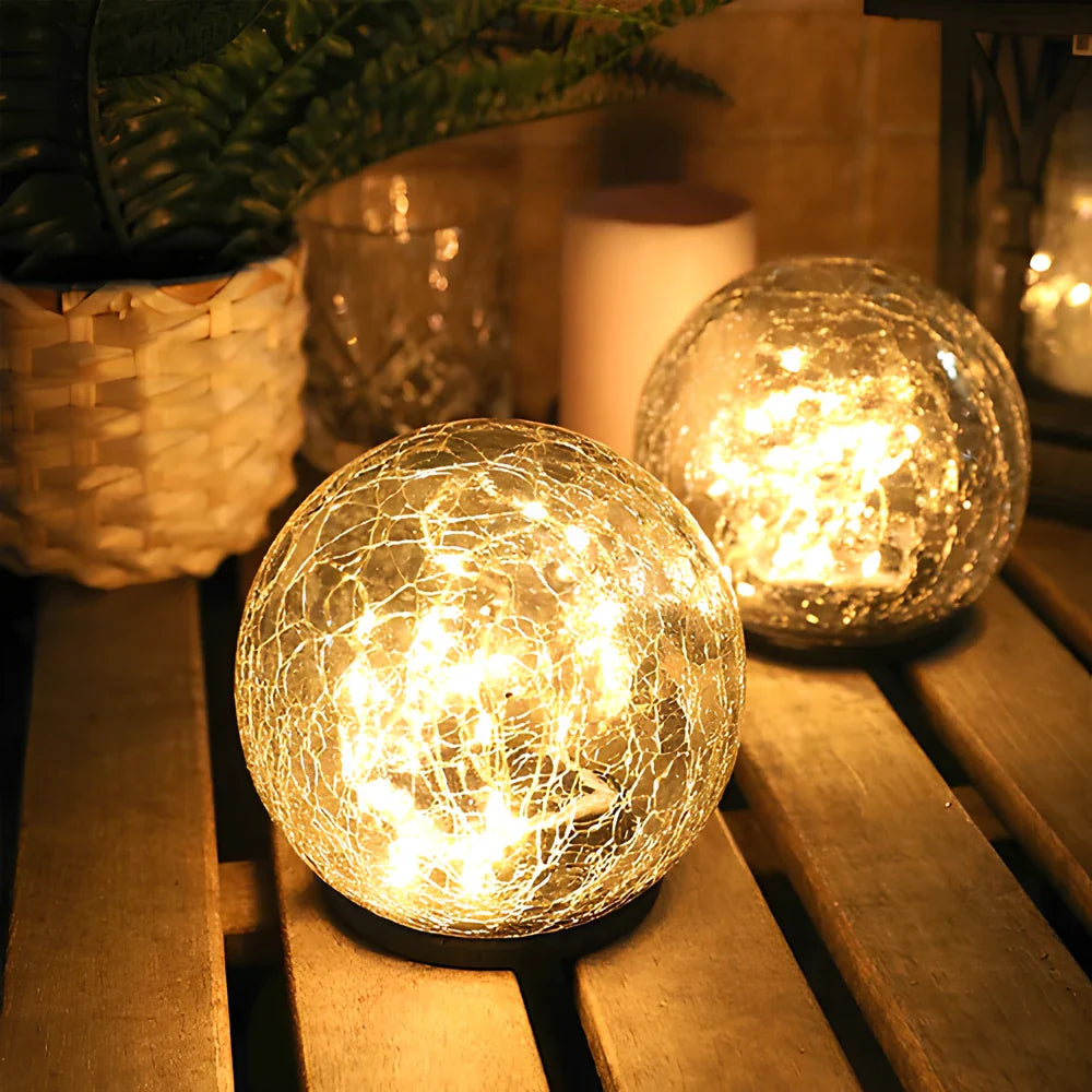 SolarGlobe Garden Light