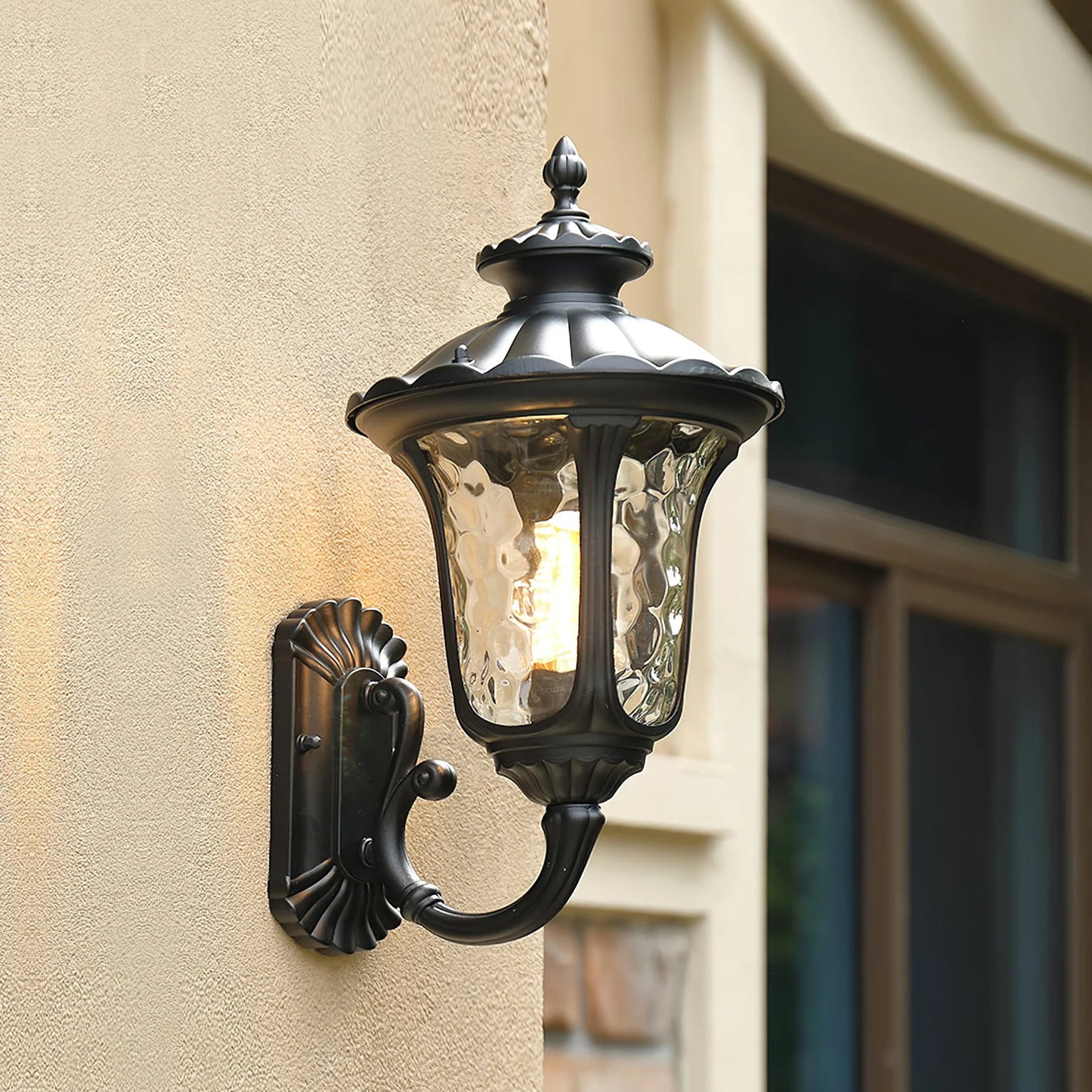 Verenia Retro Glass Outdoor Wall Lamp