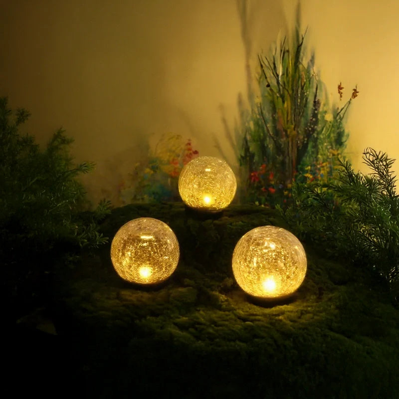 SolarGlobe Garden Light