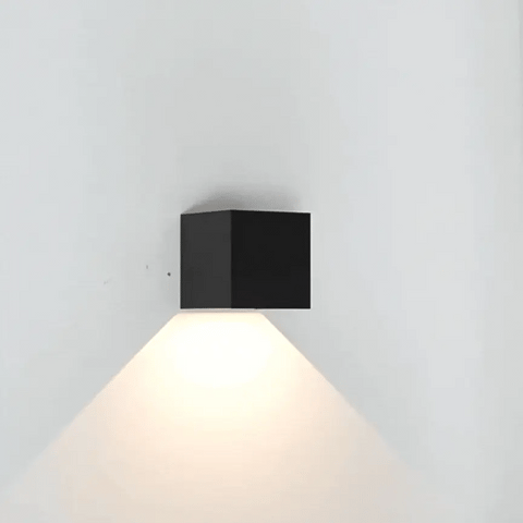 Casa Solaro™ Adjustable Wall Light