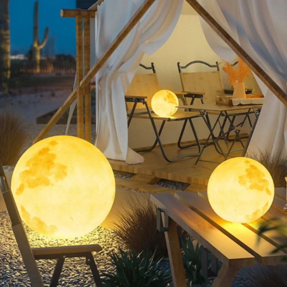 Aurora Moon Garden Light
