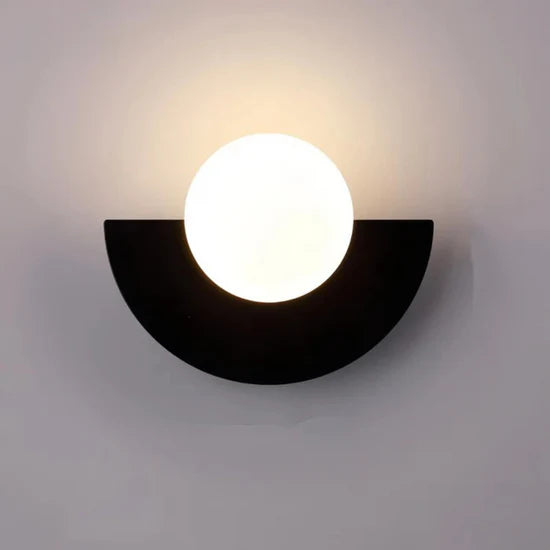 Lyca Stylish Indoor Wall Lamp