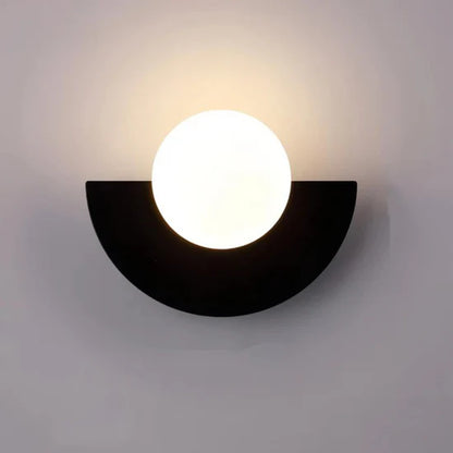 Lyca Stylish Indoor Wall Lamp