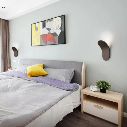 Pythia Scandinavian Wall Lamp