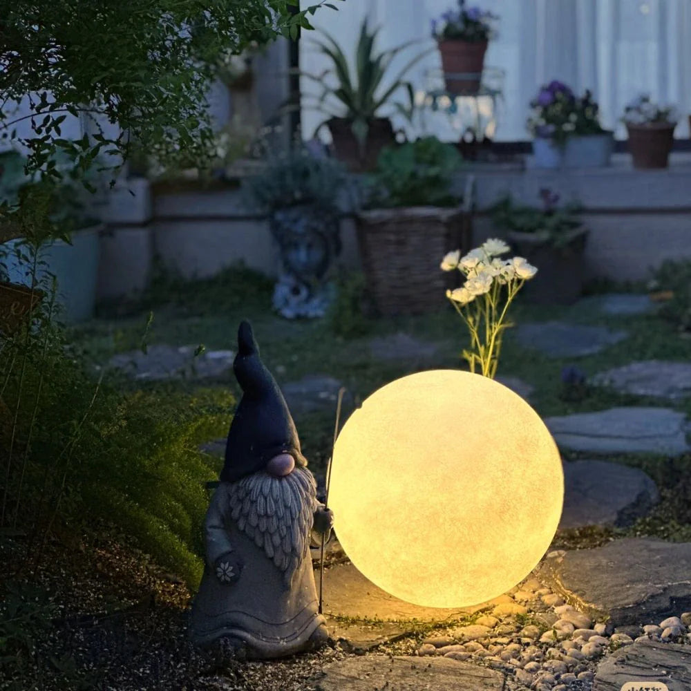 Aurora Moon Garden Light