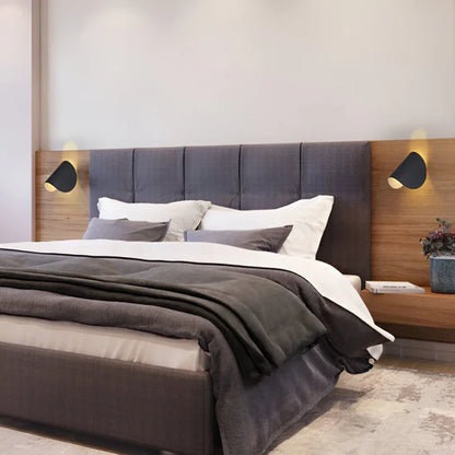 Tovra Rotating LED Wall Lamp