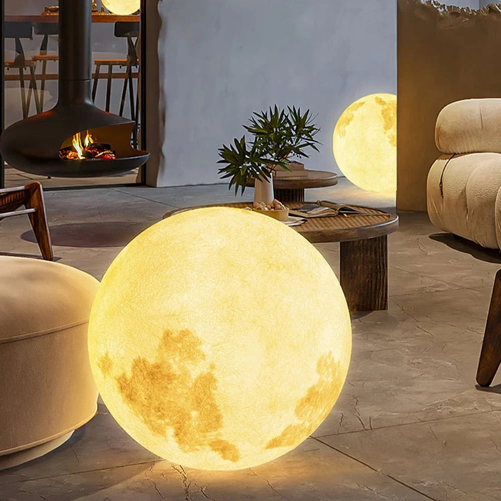 Aurora Moon Garden Light