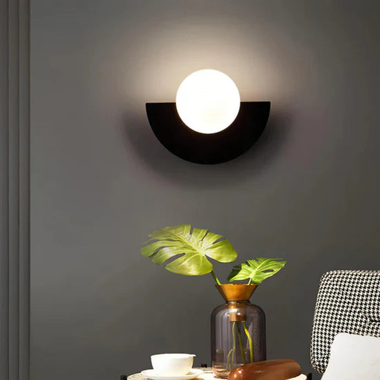 Lyca Stylish Indoor Wall Lamp