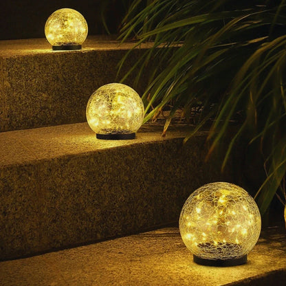 SolarGlobe Garden Light