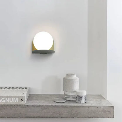 Nikos Macaron wall lamp