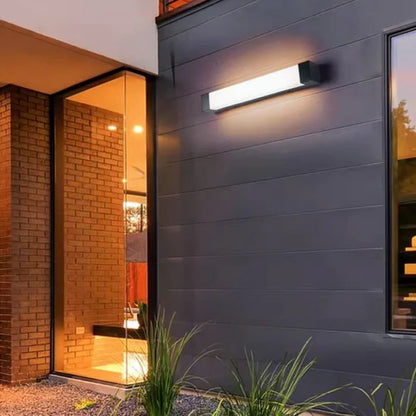 Flaero Luxury Outdoor Wall Lamp