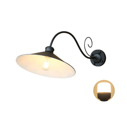 Rayen Vintage Outdoor Wall Lamp