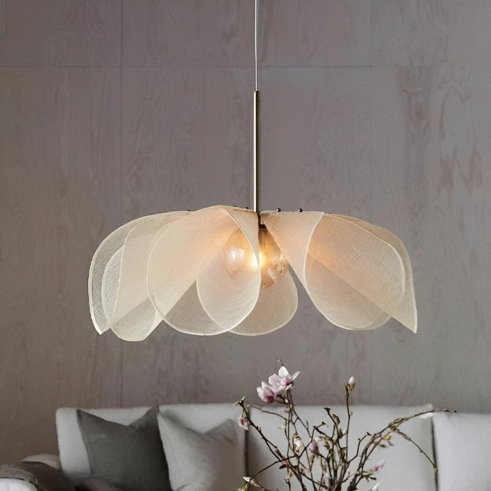 Alethea Bohemian Vintage Flower-Shaped Pendant Lamp