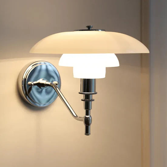 Eosphoros Modern Metal Wall Lamp