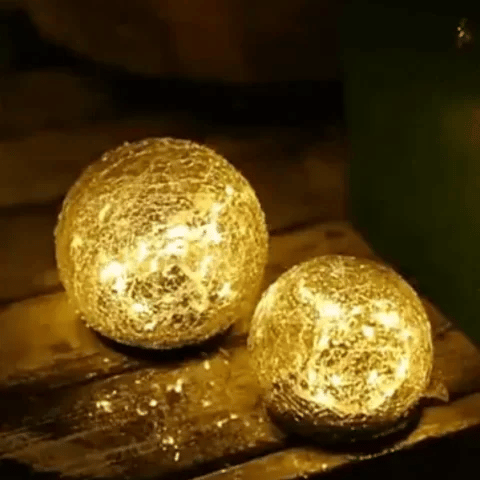 SolarGlobe Garden Light
